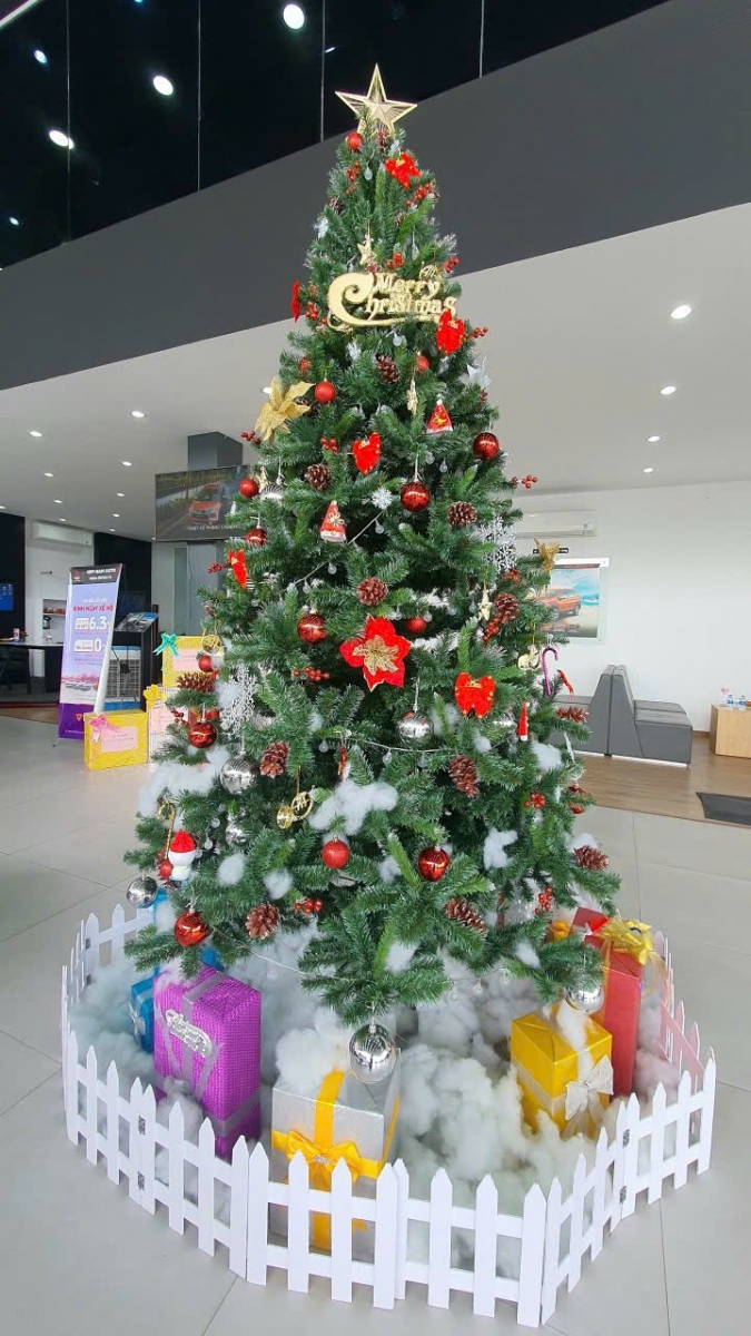 Báo Giá Trang Trí Cây Thông Noel Tại Nhà Bè. Ảnh 4